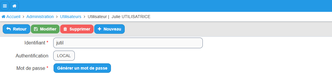 Fiche du compte juste créé, avec le prénom et le nom de l'agent dans le fil d'Ariane et le bouton Modifier